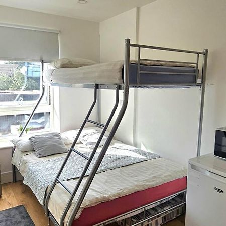 Alpha Accommodations Лондон Экстерьер фото