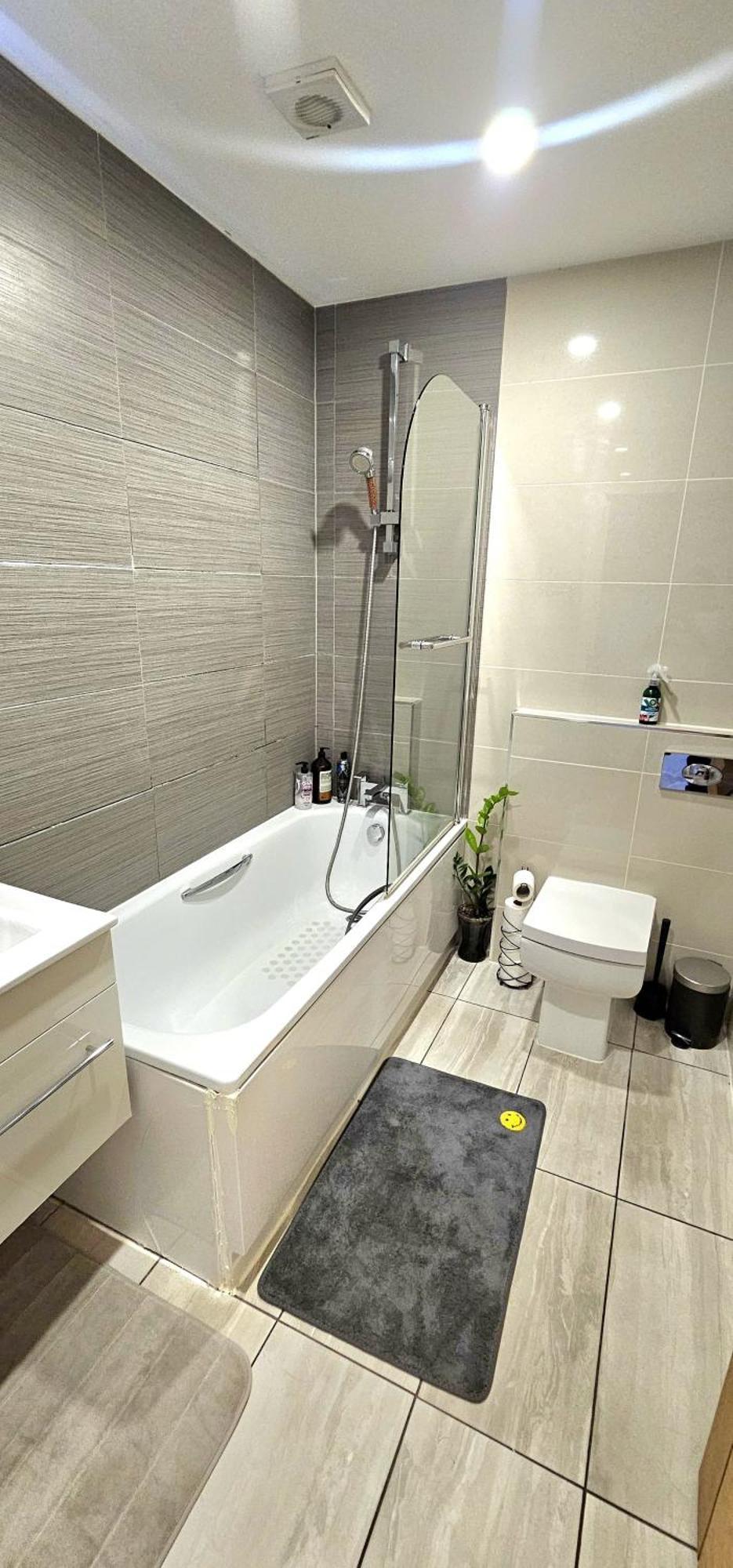 Alpha Accommodations Лондон Экстерьер фото