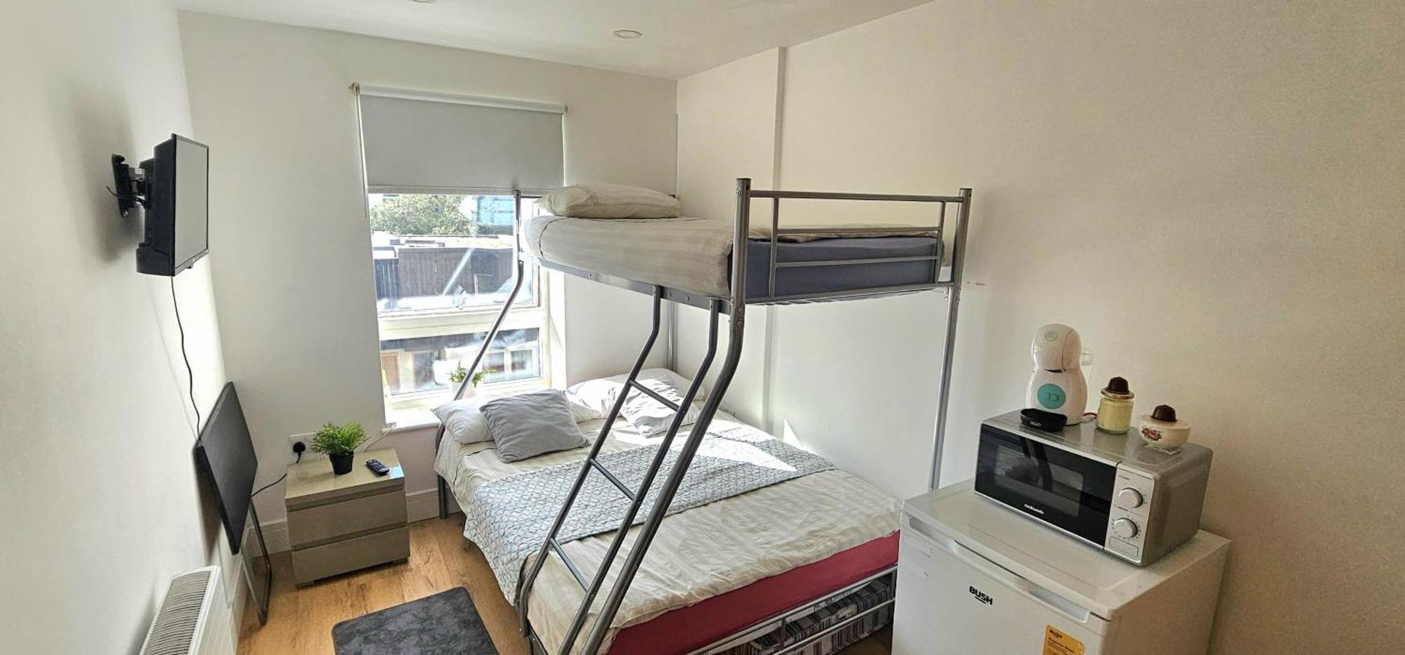 Alpha Accommodations Лондон Экстерьер фото