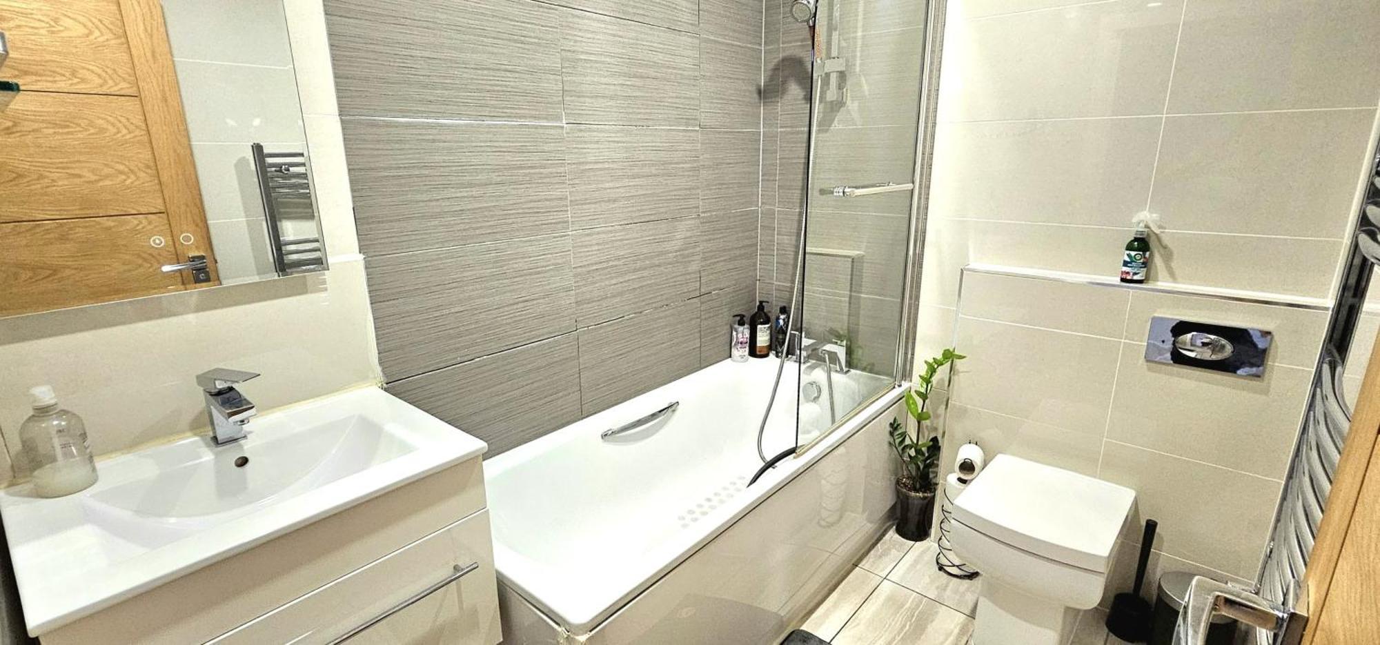 Alpha Accommodations Лондон Экстерьер фото