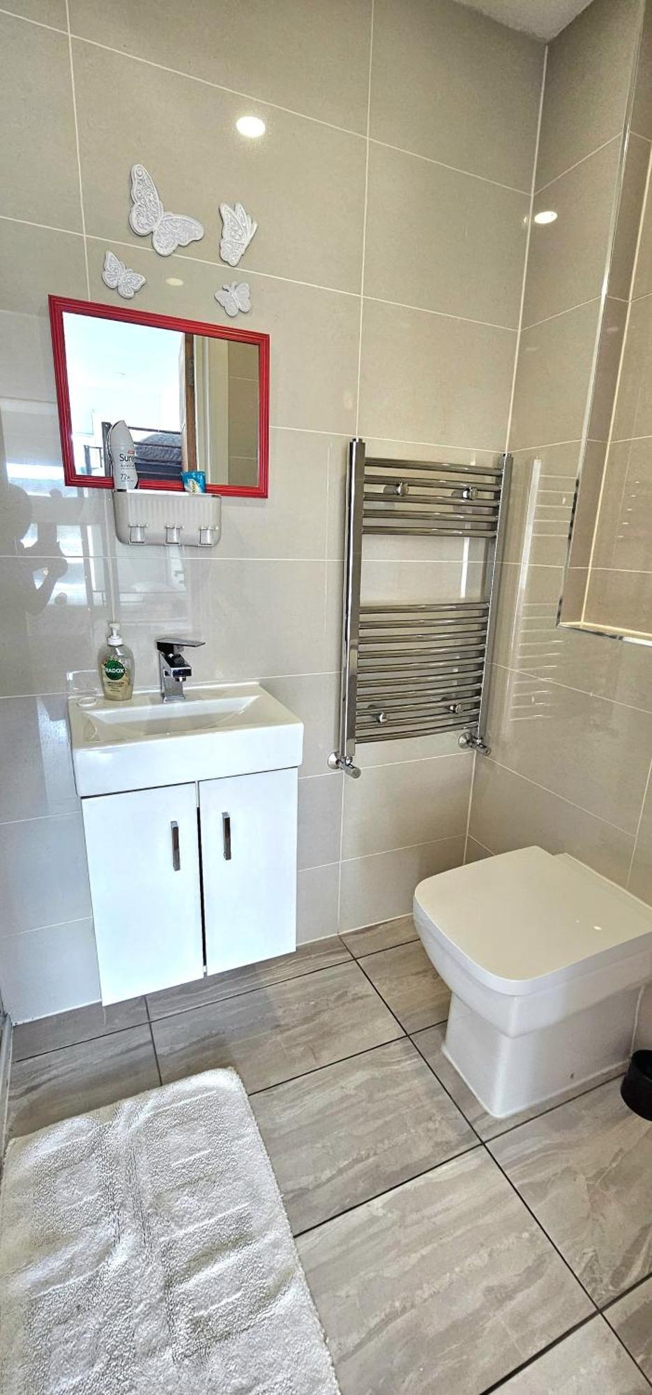 Alpha Accommodations Лондон Экстерьер фото